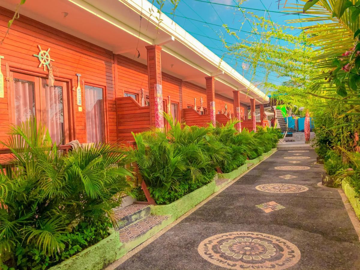 Auora Guest House 누사 렘봉안 외부 사진